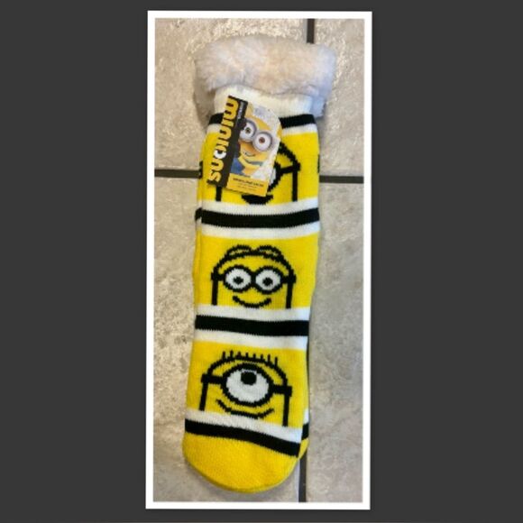 Minions Sherpa Fleece Slipper Socks Cabin Sock Adult One Size Fits Most (New) - Picture 1 of 3